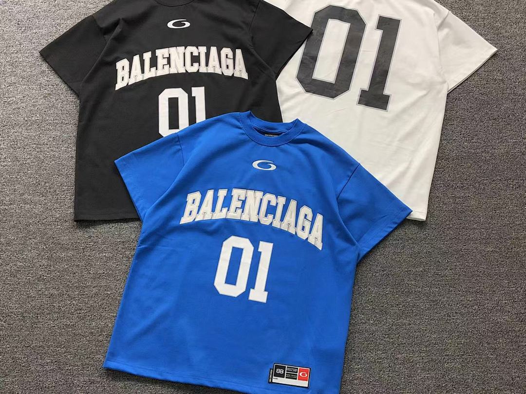 Balenciaga 138 B⭐L⭐⭐⭐IA⭐A T-SHIRT 413290377 (Im 170Cm 60Kg I Wear Size S In The Phot) - Image 6