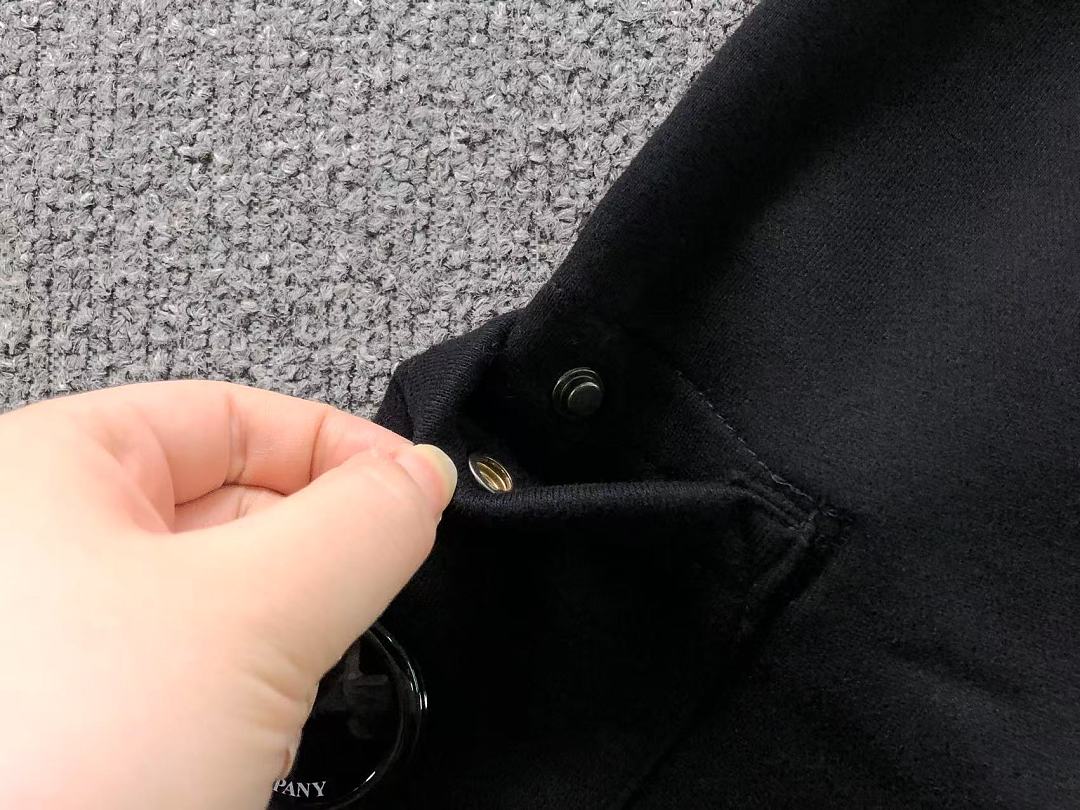 C.P. Company 215 CP HOODIE 22082821172 (Im 170Cm 60Kg I Wear Size M In The Phot) - Image 23