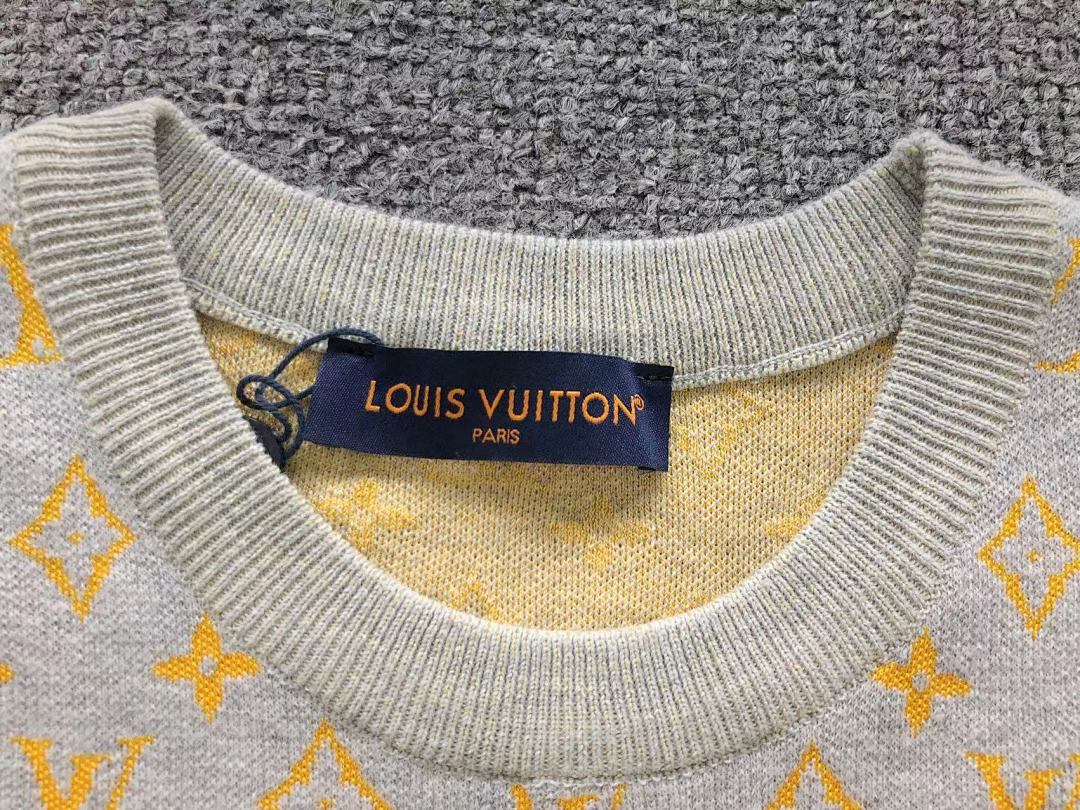 Louis Vuitton 178 L⭐ T-SHIRT SWEATER 2201235721 (Im 170Cm 60Kg I Wear Size M In The Phot) - Image 10