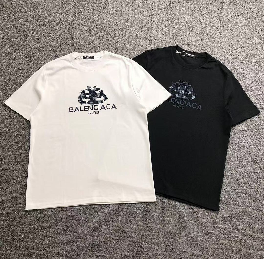 Balenciaga Balenciaga 115 B⭐L⭐⭐⭐IA⭐A T-SHIRT 2203183704 (Im 170Cm 60Kg I Wear Size L In The Phot), photo 1