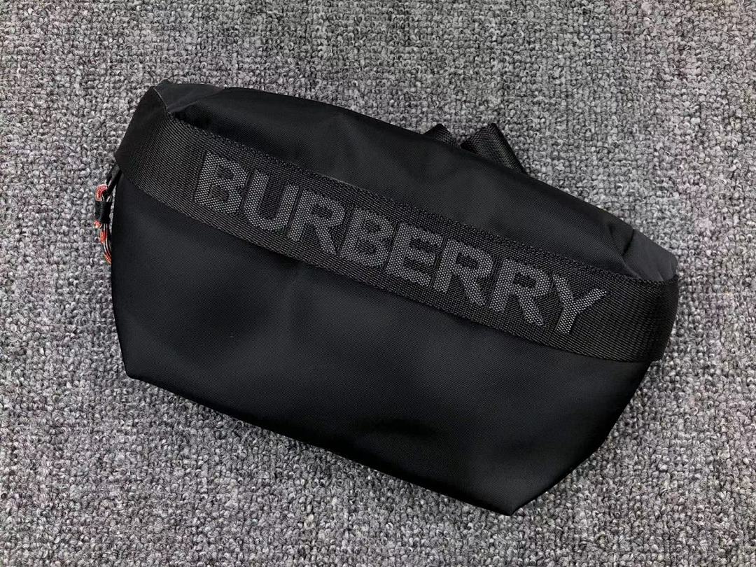 Burberry 129 B⭐R⭐E⭐RY BAG (Long 28CM* Wide 7CM* High 13CM) - Image 5