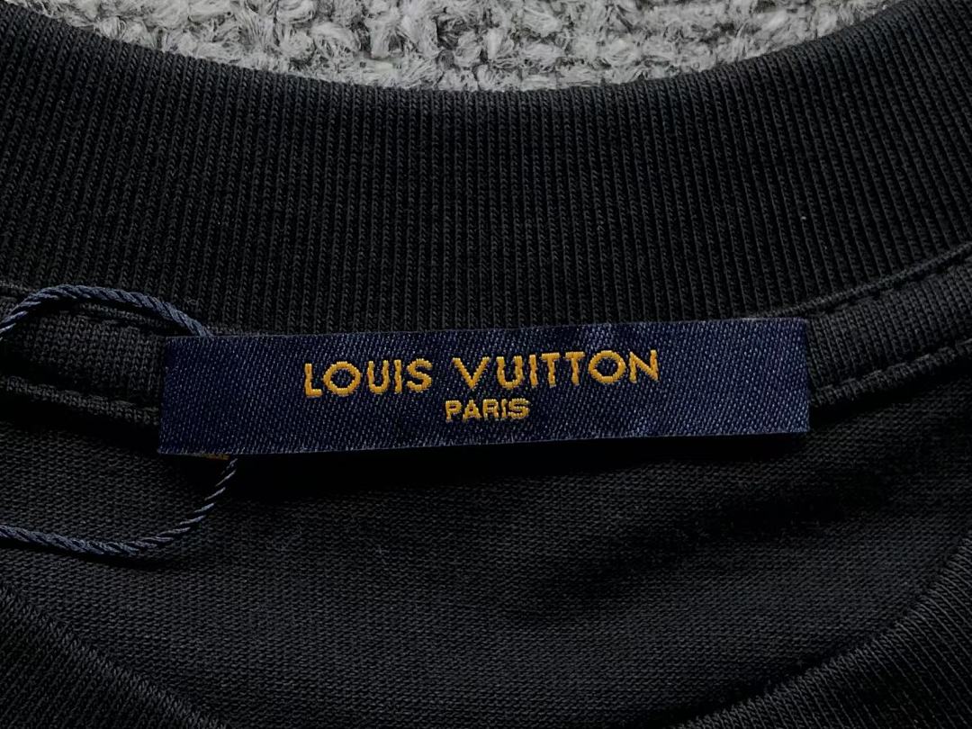 Louis Vuitton 135 L⭐ LONG SLEEVED 582917147 (Im 170Cm 60Kg I Wear Size M In The Phot) - Image 22