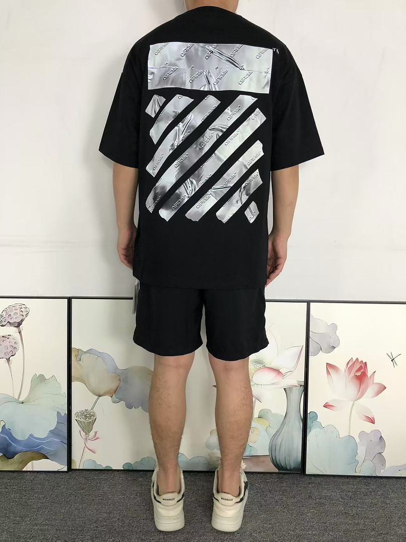 Off-White 105 OFF-WHITE T-SHIRT 5208010119 (Im 170Cm 60Kg I Wear Size M In The Phot) - Image 4
