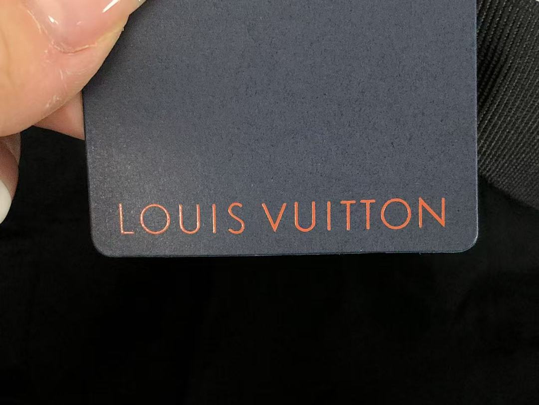 Louis Vuitton 68 L⭐ - Image 22