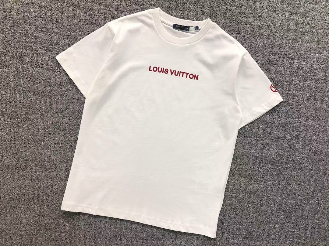 Louis Vuitton 108 L⭐ T-SHIRT 41062619126 (Im 170Cm 60Kg I Wear Size XS In The Phot) - Image 8