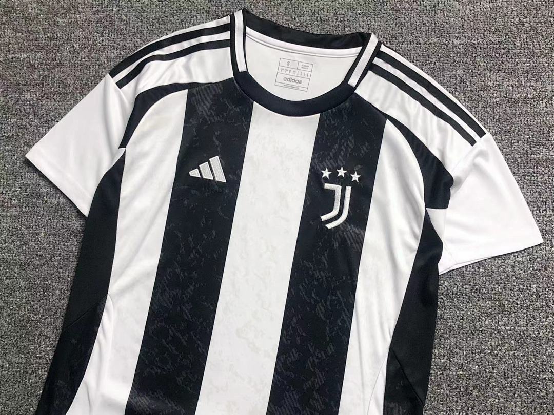 Unbranded 65 FOOTBALL T-SHIRT - Image 9