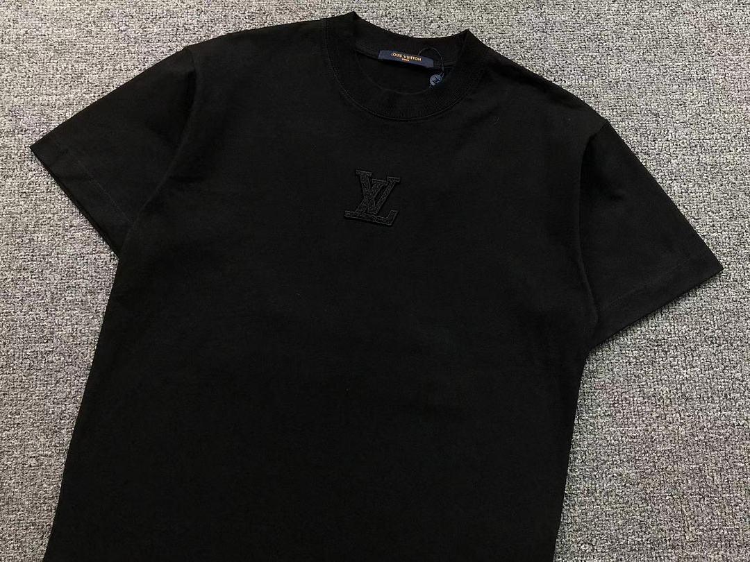 Louis Vuitton 108 L⭐ T-SHIRT 525220781 (Im 170Cm 60Kg I Wear Size S In The Phot) - Image 17