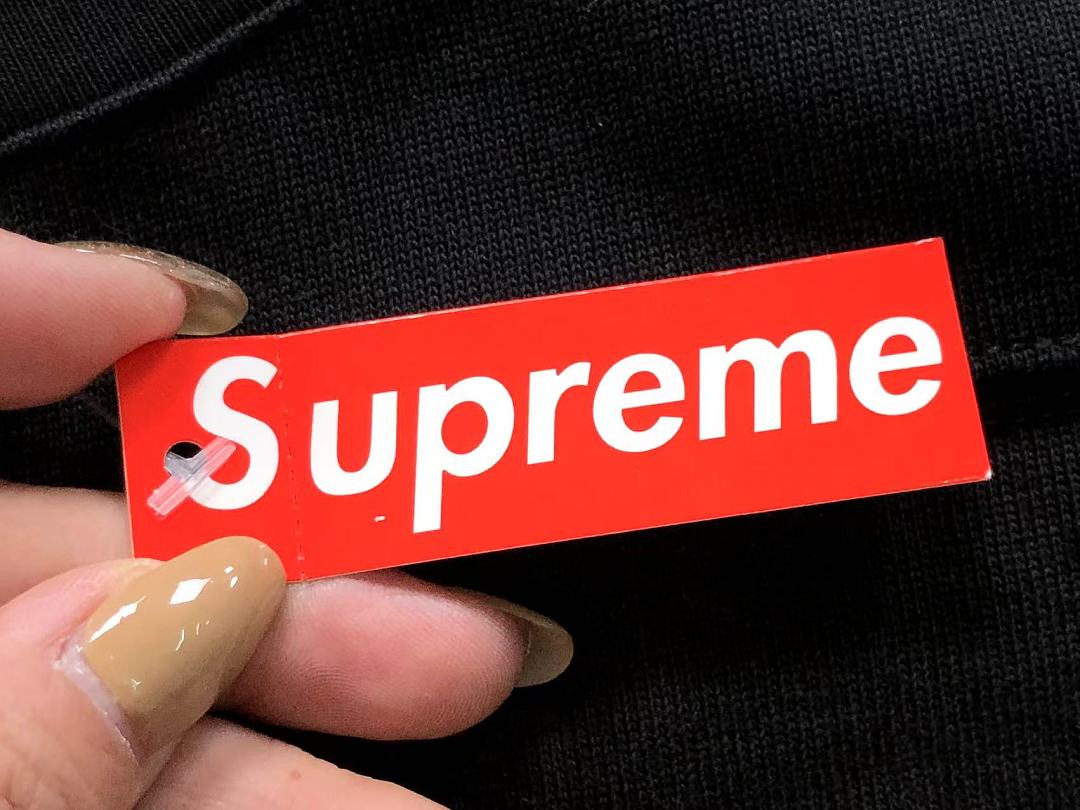Supreme 165 S⭐⭐R⭐⭐E LONG SLEEVED 52071520182 (Im 170Cm 60Kg I Wear Size S In The Phot) - Image 25