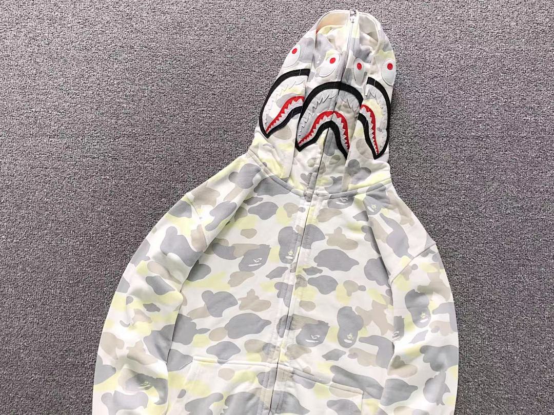 Bape 238 BAPE HOODIE 4111080677 (Im 170Cm 60Kg I Wear Size L In The Phot) - Image 23