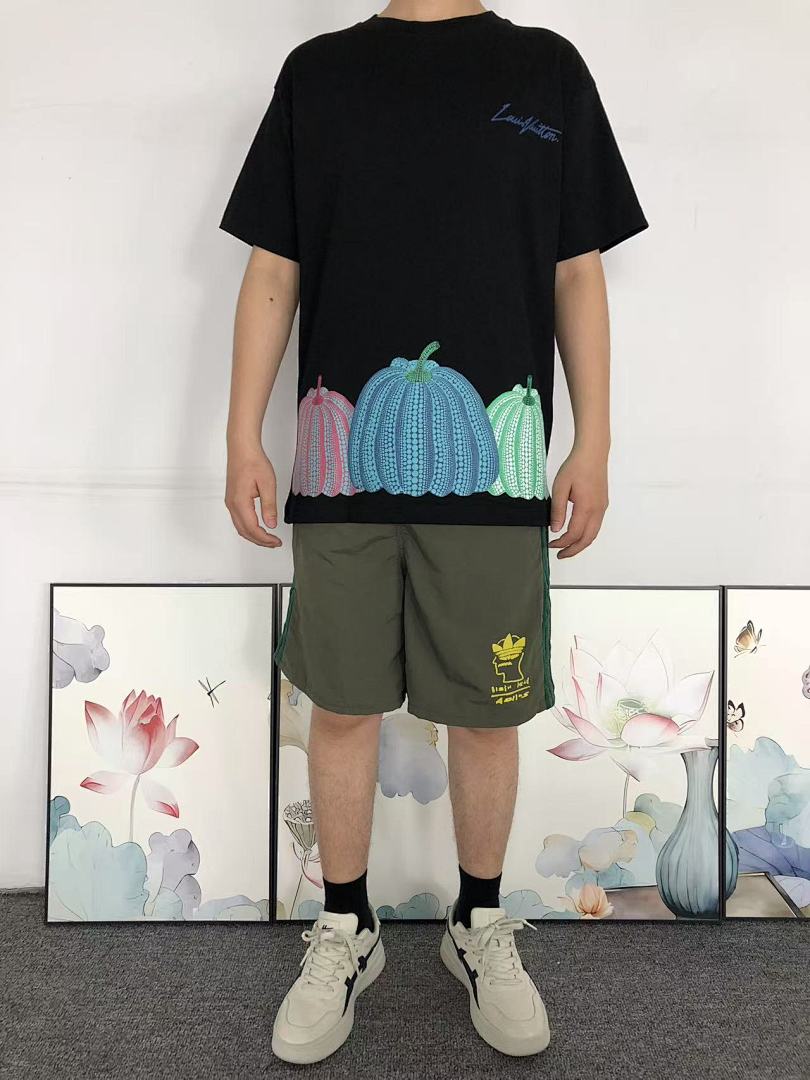 Louis Vuitton 108 L⭐ T-SHIRT 41061314126 (Im 170Cm 60Kg I Wear Size XS In The Phot) - Image 3