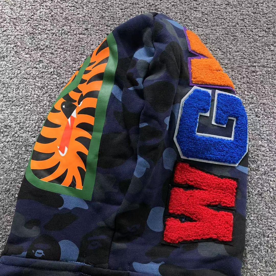 Bape 175 BAPE HOODIE 52070716158 (Im 170Cm 60Kg I Wear Size M In The Phot) - Image 16