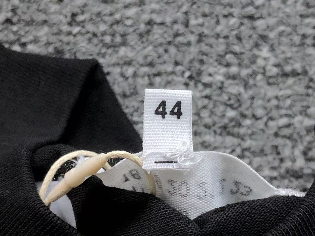 On Running 85 MAISON MARGIELA T-SHIRT 5231235162 (Im 170Cm 60Kg I Wear Size 44 In The Phot) - Image 19
