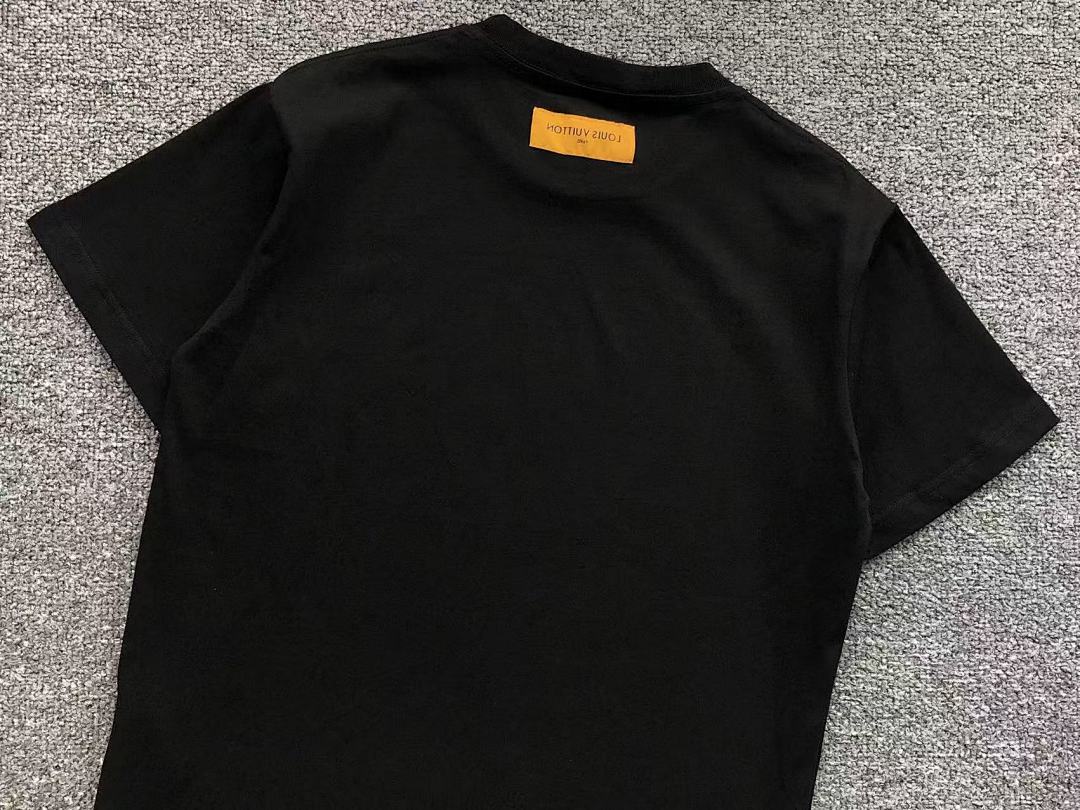 Louis Vuitton 108 L⭐ T-SHIRT 41061306126 (Im 170Cm 60Kg I Wear Size XS In The Phot) - Image 17