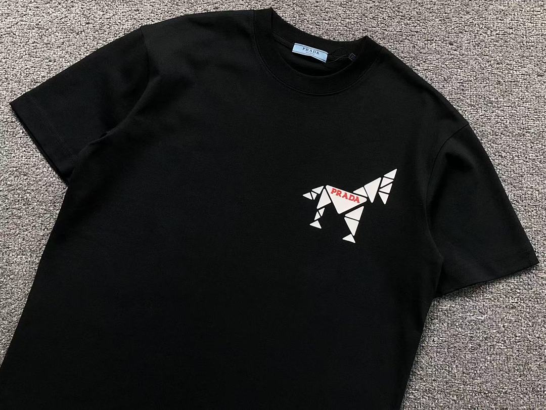 Prada 118 P⭐A⭐A T-SHIRT 5242519147 (Im 170Cm 60Kg I Wear Size M In The Phot) - Image 9