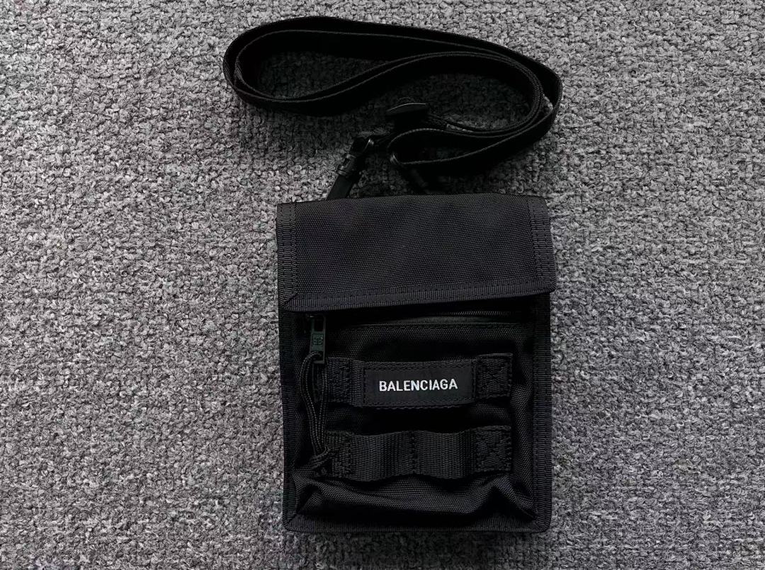 Unbranded 343 B⭐L⭐⭐⭐IA⭐A BAG 412120501 (Long 15CM* Wide 5CM*18CM) - Image 2