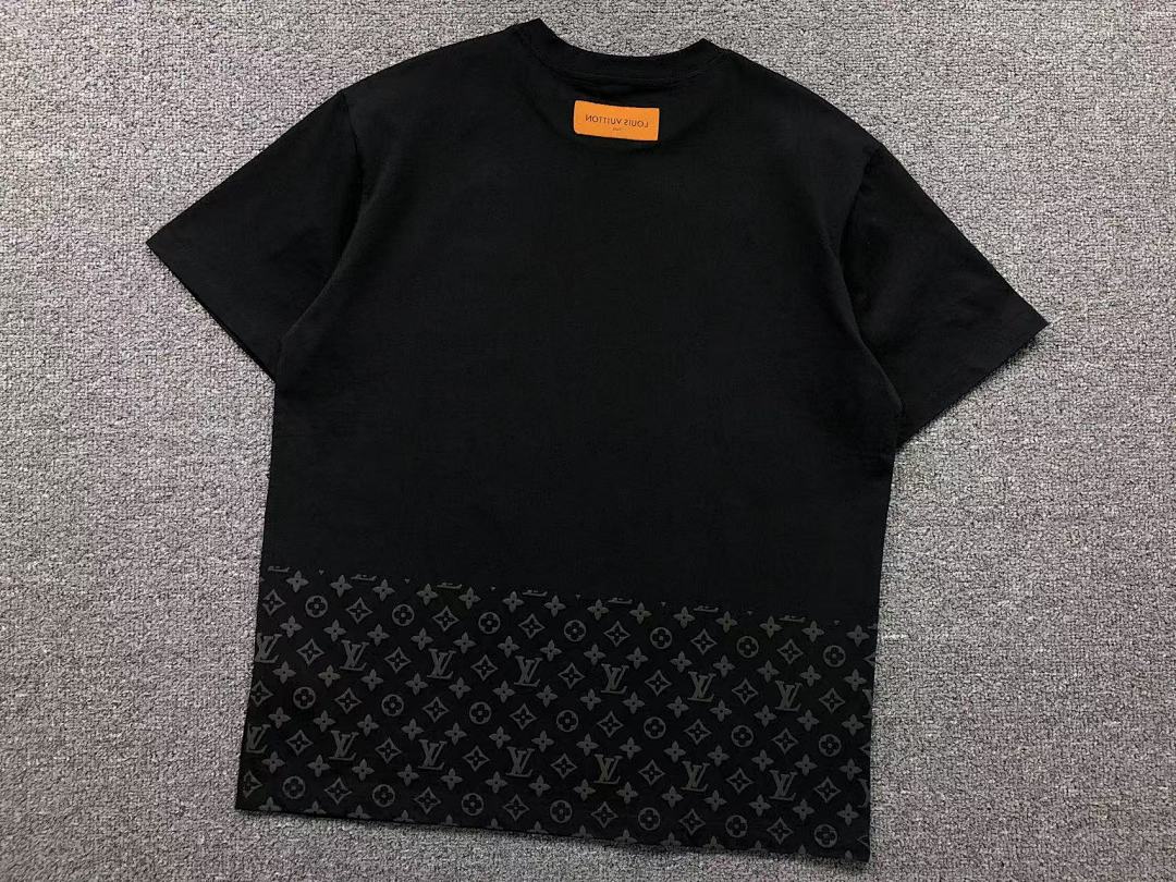 Louis Vuitton 138 L⭐ T-SHIRT 312090601 (Im 170Cm 55Kg I Wear Size L In The Phot) - Image 13