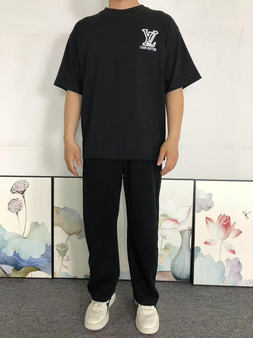 Louis Vuitton 118 L⭐ T-SHIRT 12482960 (Im 170Cm 60Kg I Wear Size S In The Phot) - Image 3