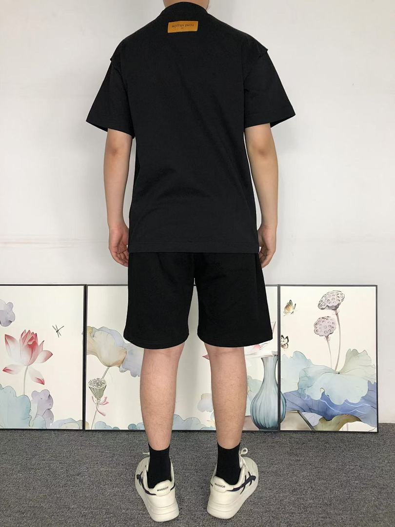 Louis Vuitton 95 L⭐ T-SHIRT 57112681 (Im 170Cm 60Kg I Wear Size S In The Phot) - Image 4