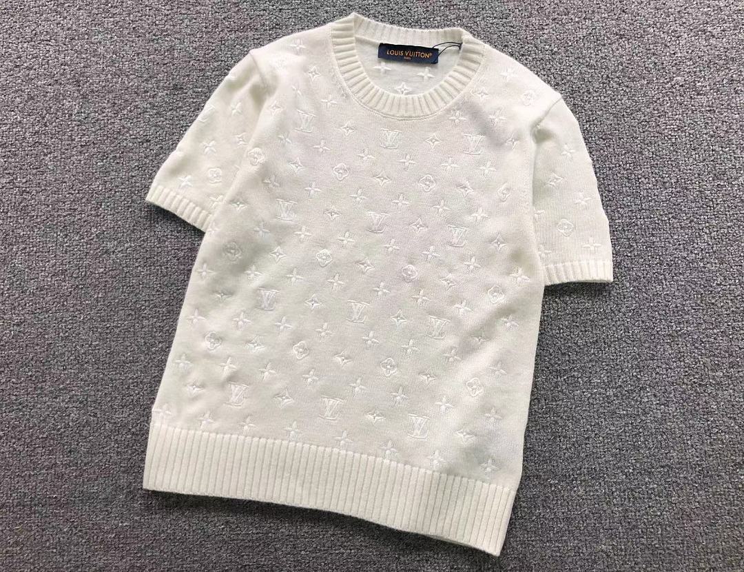 Louis Vuitton 195 L⭐ T-SHIRT FEMAIE - Image 4