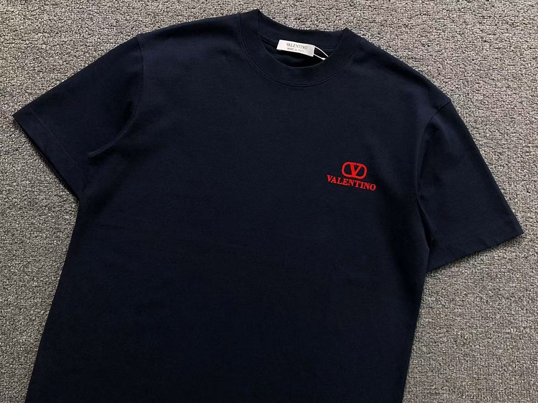 Valentino 115 VALENTINO T-SHIRT 5241606147 (Im 170Cm 65Kg I Wear Size M In The Phot) - Image 12