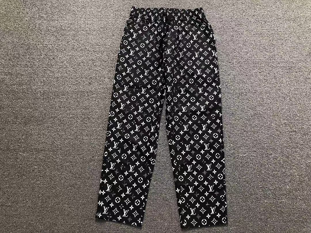 Louis Vuitton 158 L⭐ TROUSERS 52070103147 (Im 170Cm 60Kg I Wear Size M In The Phot) - Image 5