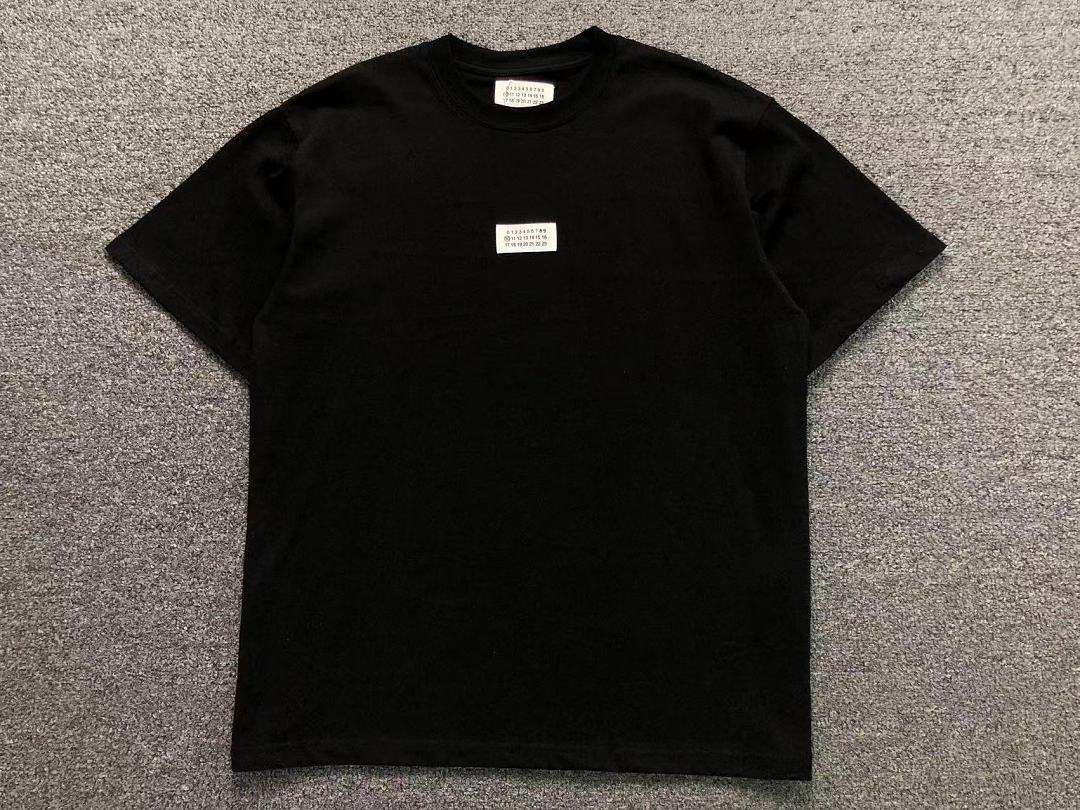 On Running 82 MAISON MARGIELA T-SHIRT 5208270386 (Im 170Cm 60Kg I Wear Size 46 In The Phot) - Image 11