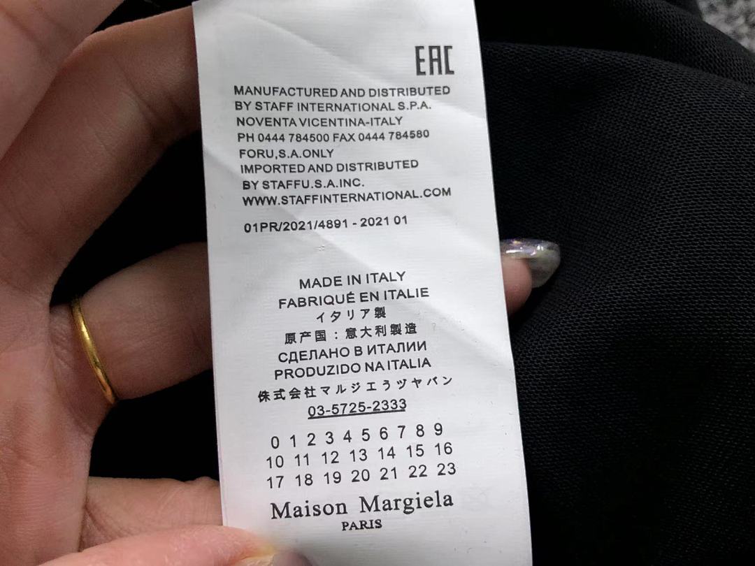 On Running 98 MAISON MARGIELA T-SHIRT 41072407133 (Im 170Cm 60Kg I Wear Size XS In The Phot) - Image 27