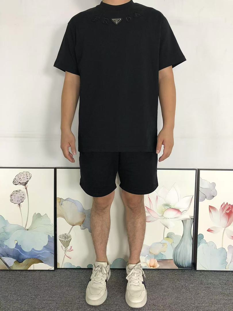 Prada 125 P⭐A⭐A T-SHIRT 2208021715 (Im 170Cm 60Kg I Wear Size S In The Phot) - Image 3