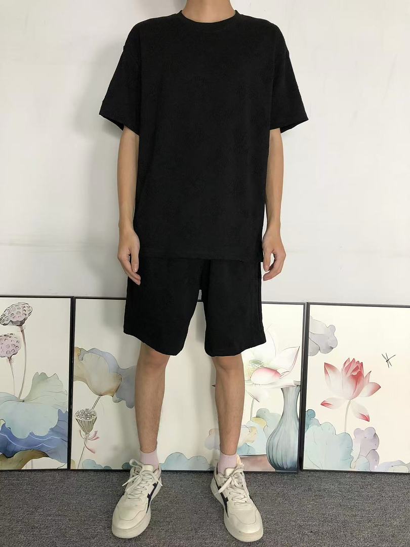 Louis Vuitton SHORTS L⭐ T-SHIRT - Image 4