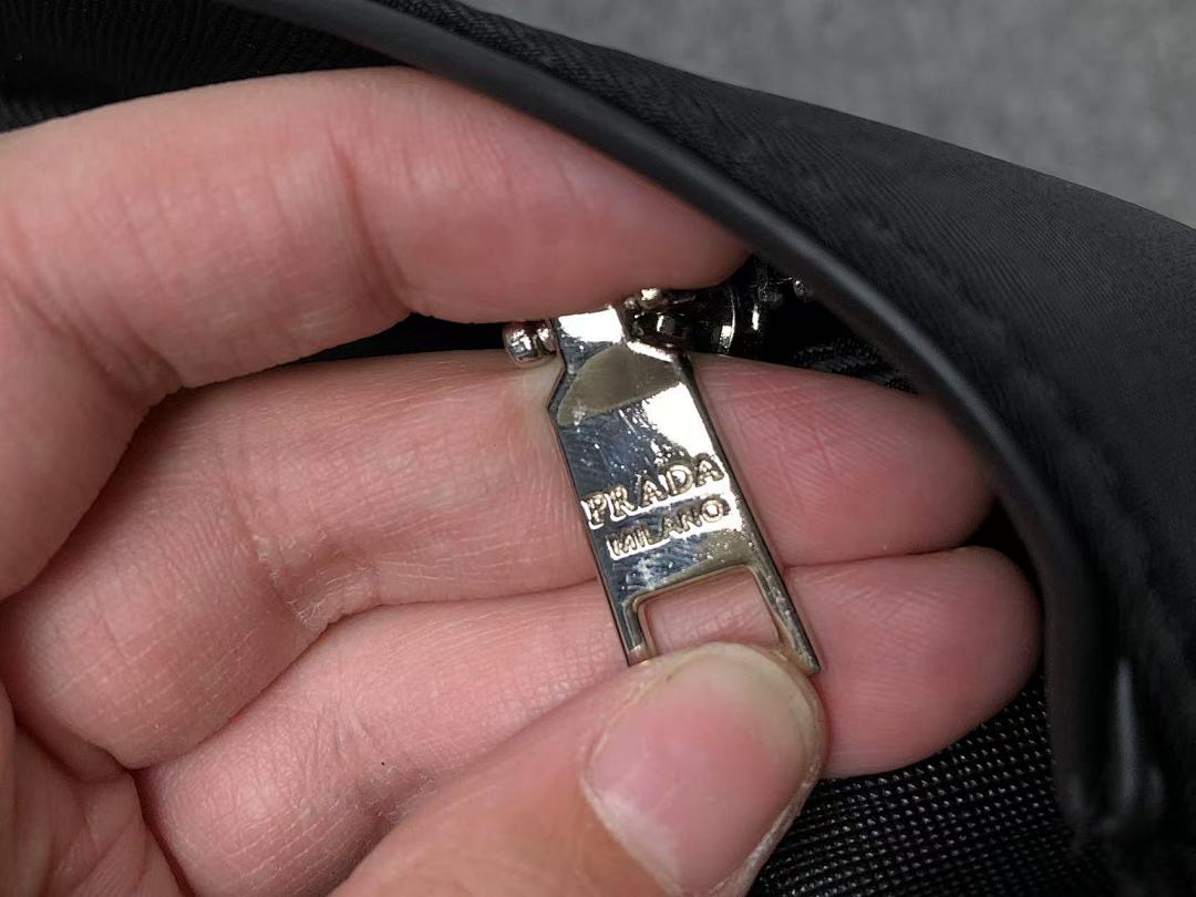 Prada 238 P⭐A⭐A BAG 411110975 (Long 41CM* Wide 10CM* High 26CM) - Image 12