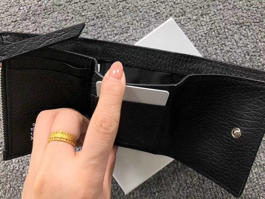 On Running 175 MAISON MARGIELA BAG 3206182121 (Long 11CM* High 8CM) - Image 11