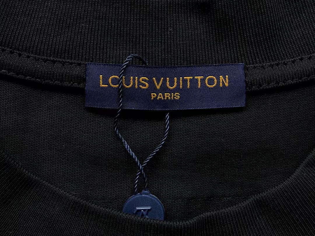 Louis Vuitton 95 L⭐ T-SHIRT 57114181 (Im 170Cm 60Kg I Wear Size M In The Phot) - Image 18
