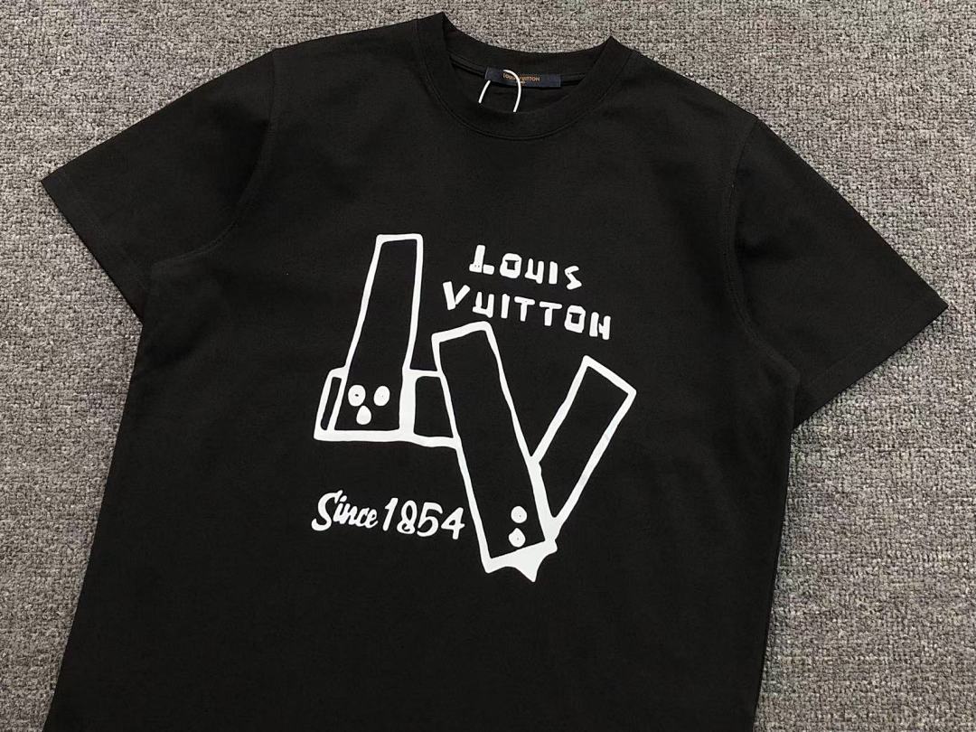 Louis Vuitton 115 L⭐ T-SHIRT 3105120260 (Im 170Cm 60Kg I Wear Size M In The Phot) - Image 12