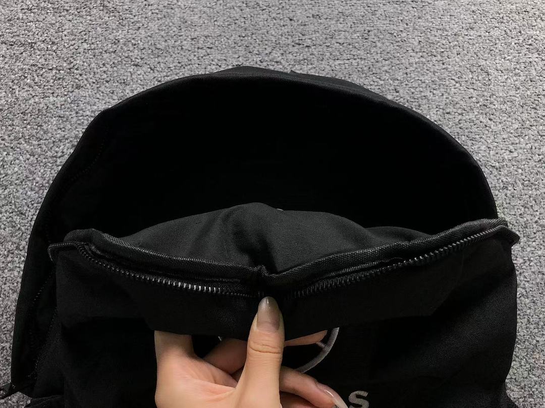 Unbranded 558 Y-3 BAG 2206062301 (Long 34CM* Wide 13CM* High 44CM) - Image 19