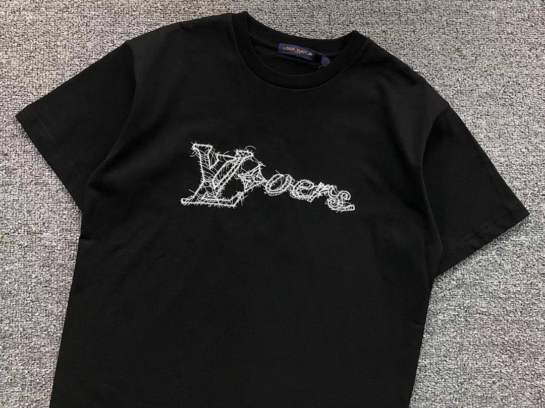 Louis Vuitton 118 L⭐ T-SHIRT 41062617126 (Im 170Cm 60Kg I Wear Size XS In The Phot) - Image 10