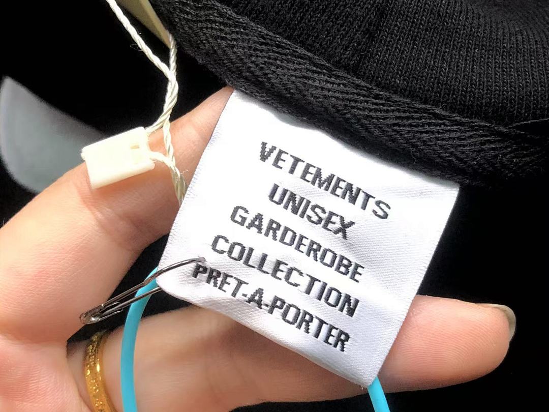 Vetements 158 VETEMENTS - Image 20