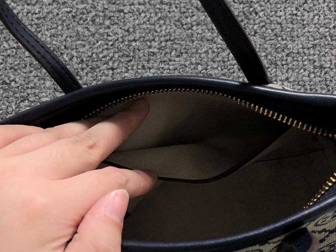 Chanel 218 T⭐RY B⭐⭐CH BAG 4204250475 (Long 19CM* Wide 7CM*13CM) - Image 14