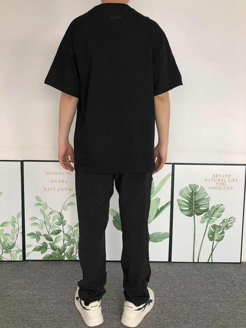 Fear of God 98 FOG T-SHIRT 503245617 (Im 170Cm 60Kg I Wear Size S In The Phot) - Image 4