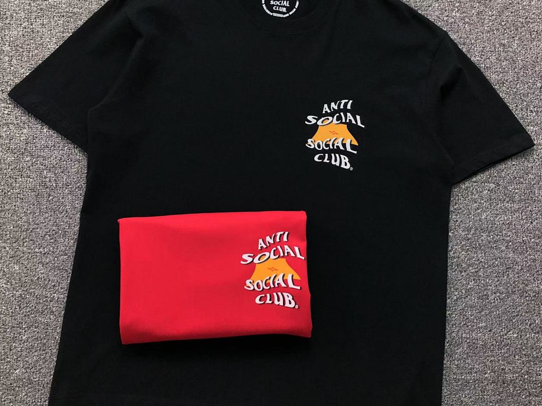 Christian Louboutin 85 ANTI SOCIAL CLUB T-SHIRT - Image 15