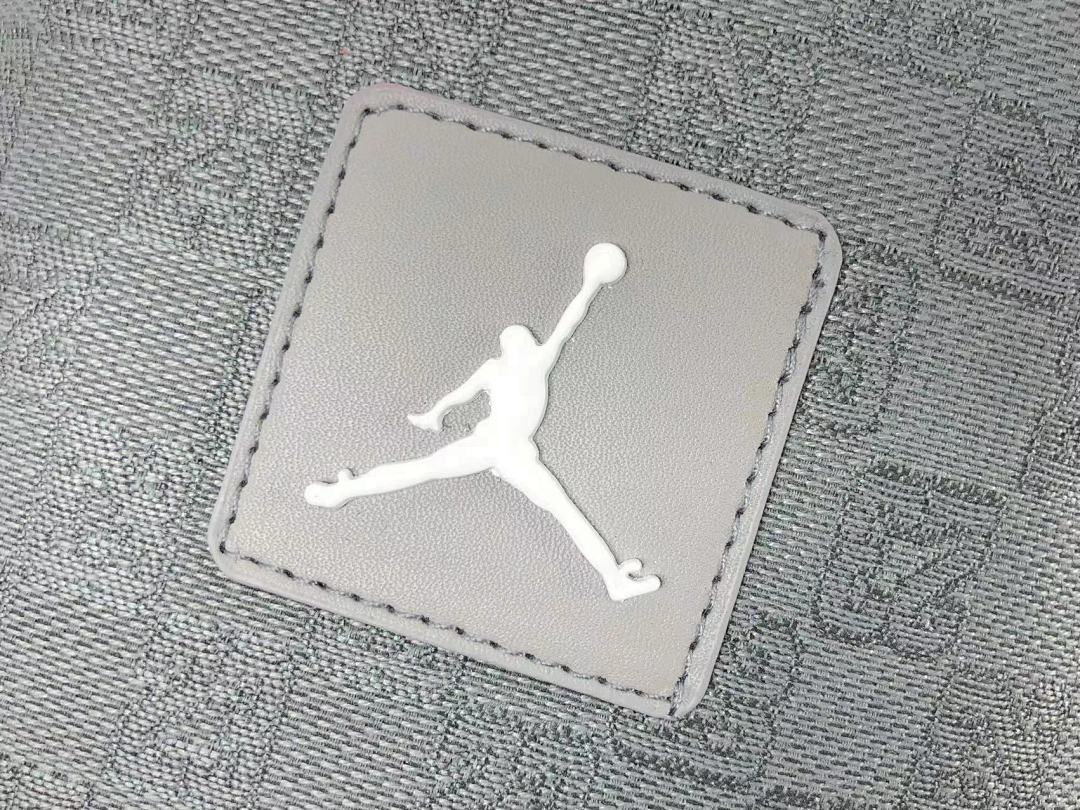 Air Jordan 118 A⭐R J⭐R⭐AN BAG 111260813 (Long 30CM* Wide 13CM* High 43CM) - Image 12