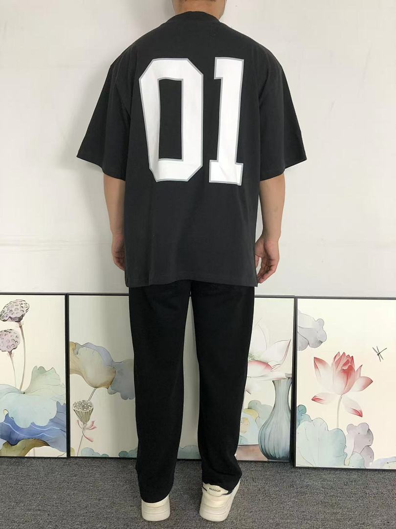 Balenciaga 135 B⭐L⭐⭐⭐IA⭐A T-SHIRT 42040801163 (Im 170Cm 60Kg I Wear Size XS In The Phot) - Image 4