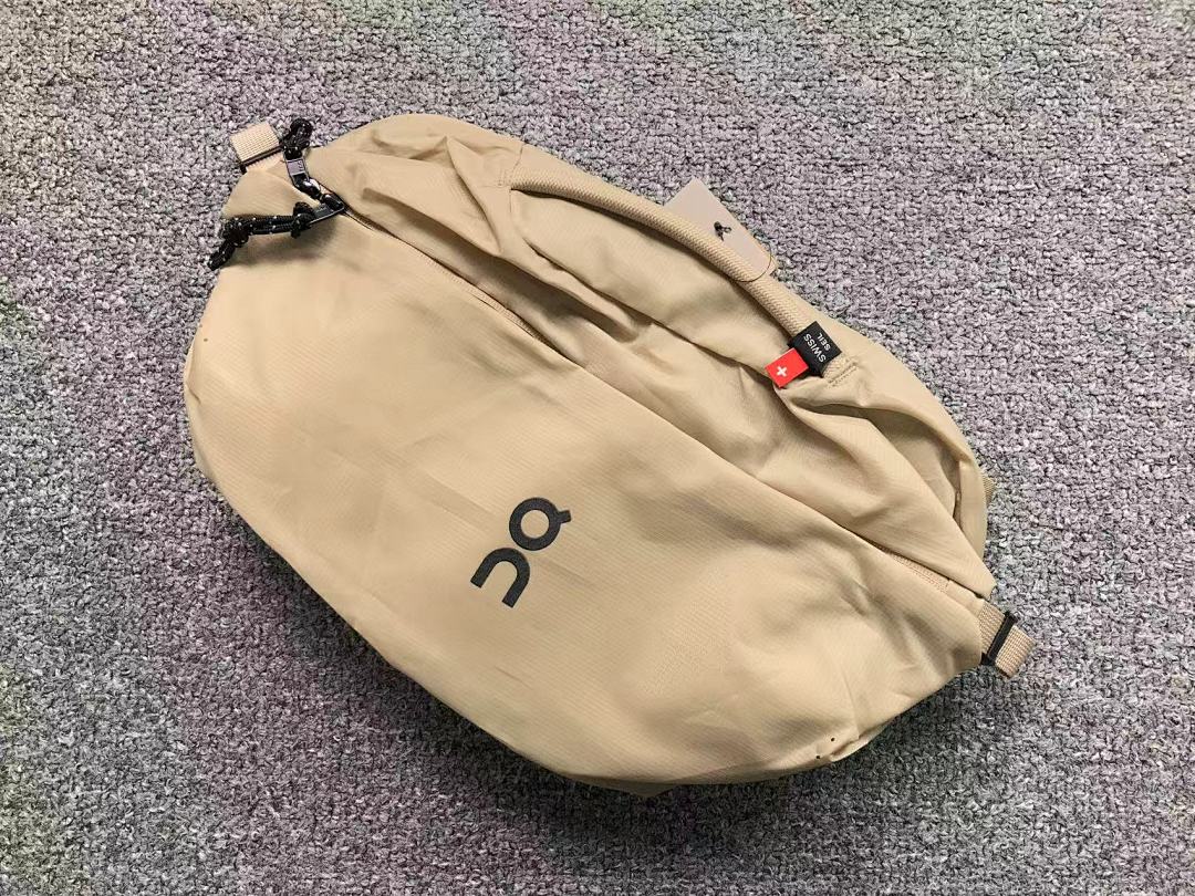 On Running 95 ON BAG 123190366 (Long 35CM* Wide 18CM* High 21CM) - Image 9