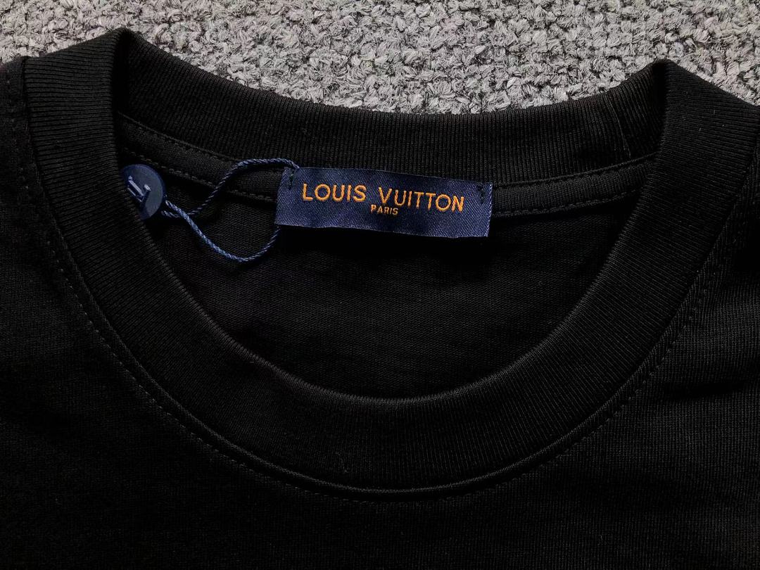Louis Vuitton 108 L⭐ T-SHIRT 5241410147 (Im 170Cm 60Kg I Wear Size M In The Phot) - Image 19