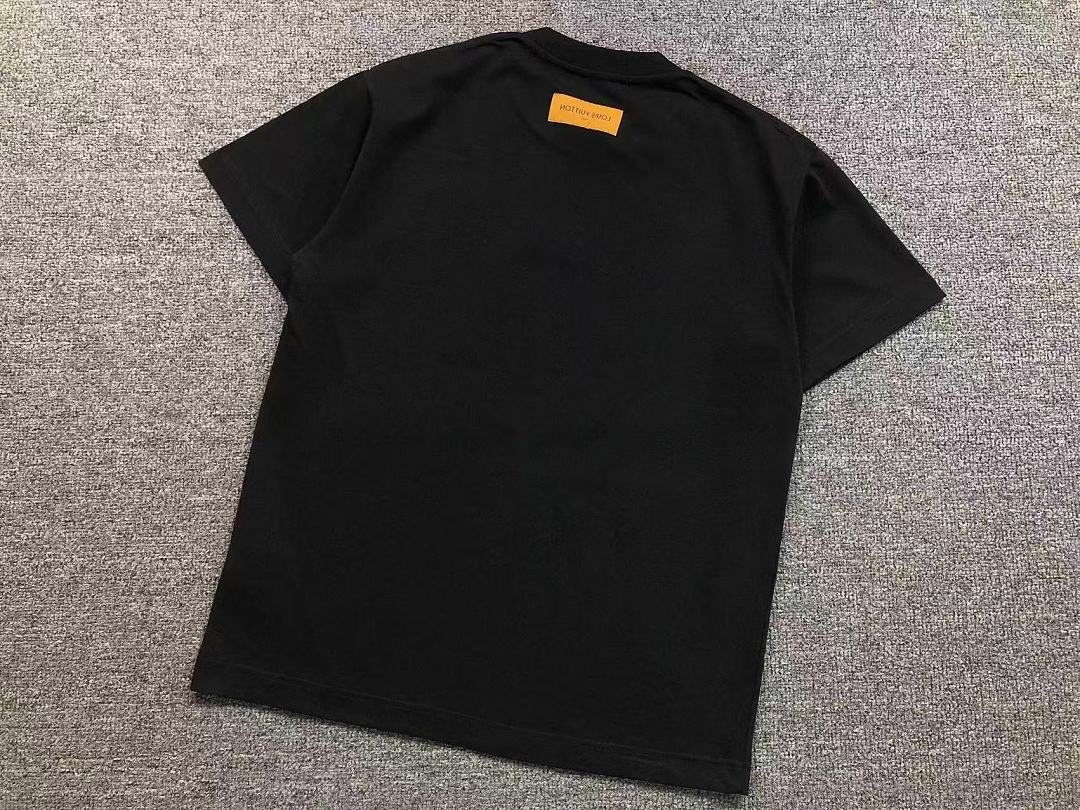 Louis Vuitton 125 L⭐ T-SHIRT 52070405147 (Im 170Cm 60Kg I Wear Size L In The Phot) - Image 17