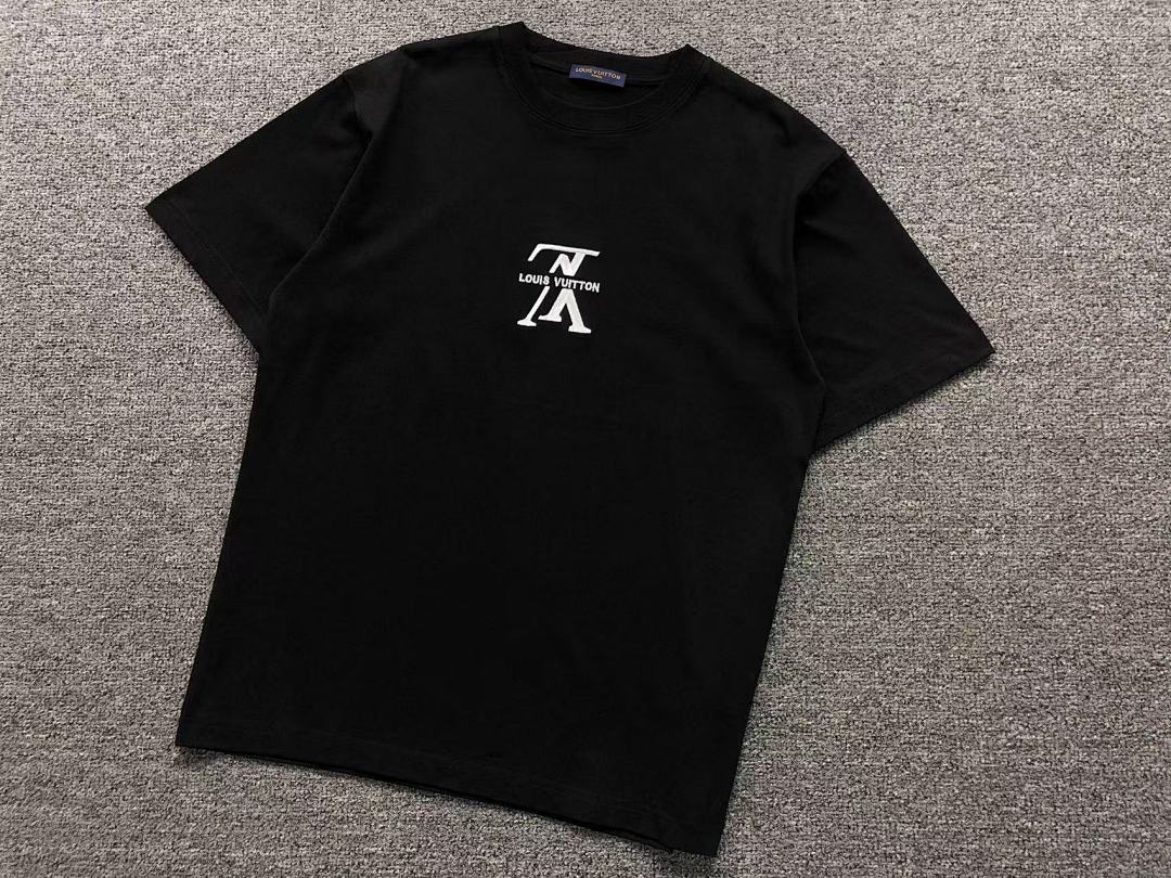 Louis Vuitton 108 L⭐ T-SHIRT41072405133 (Im 170Cm 60Kg I Wear Size S In The Phot) - Image 12