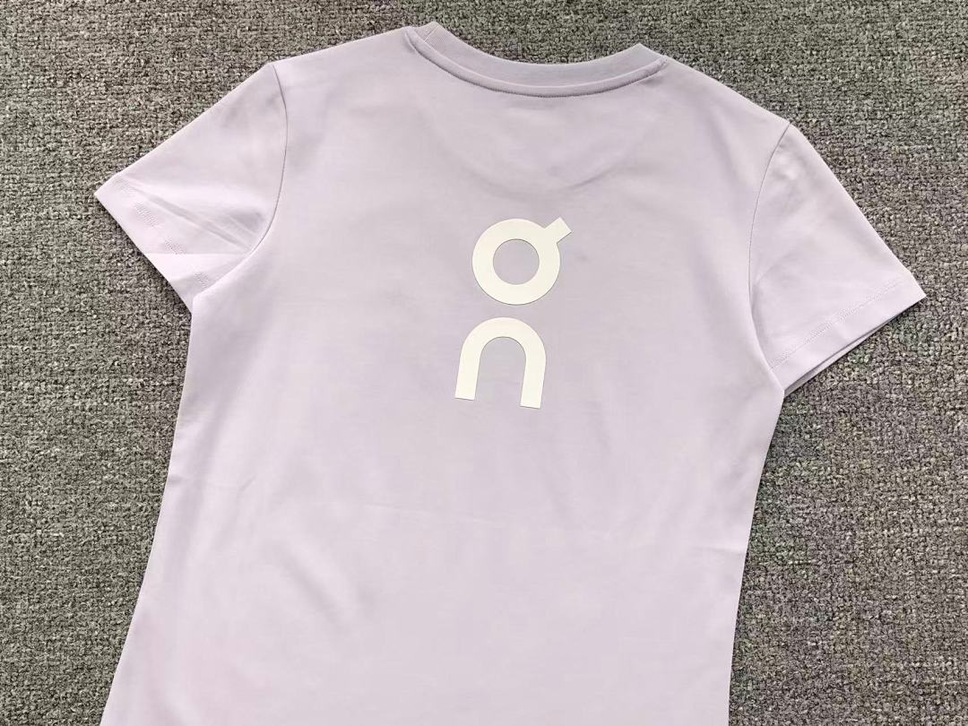 On Running 88 ON T-SHIRT FEMAIE - Image 9