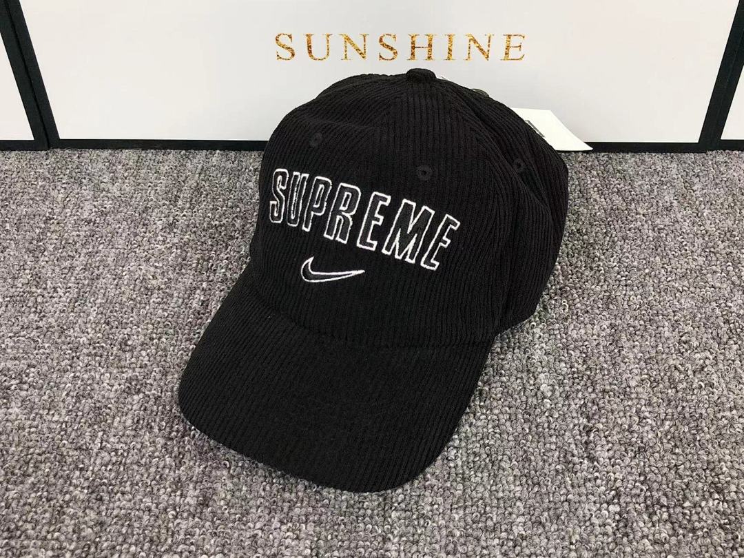 Nike 65 N⭐K⭐ SUPREME - Image 4