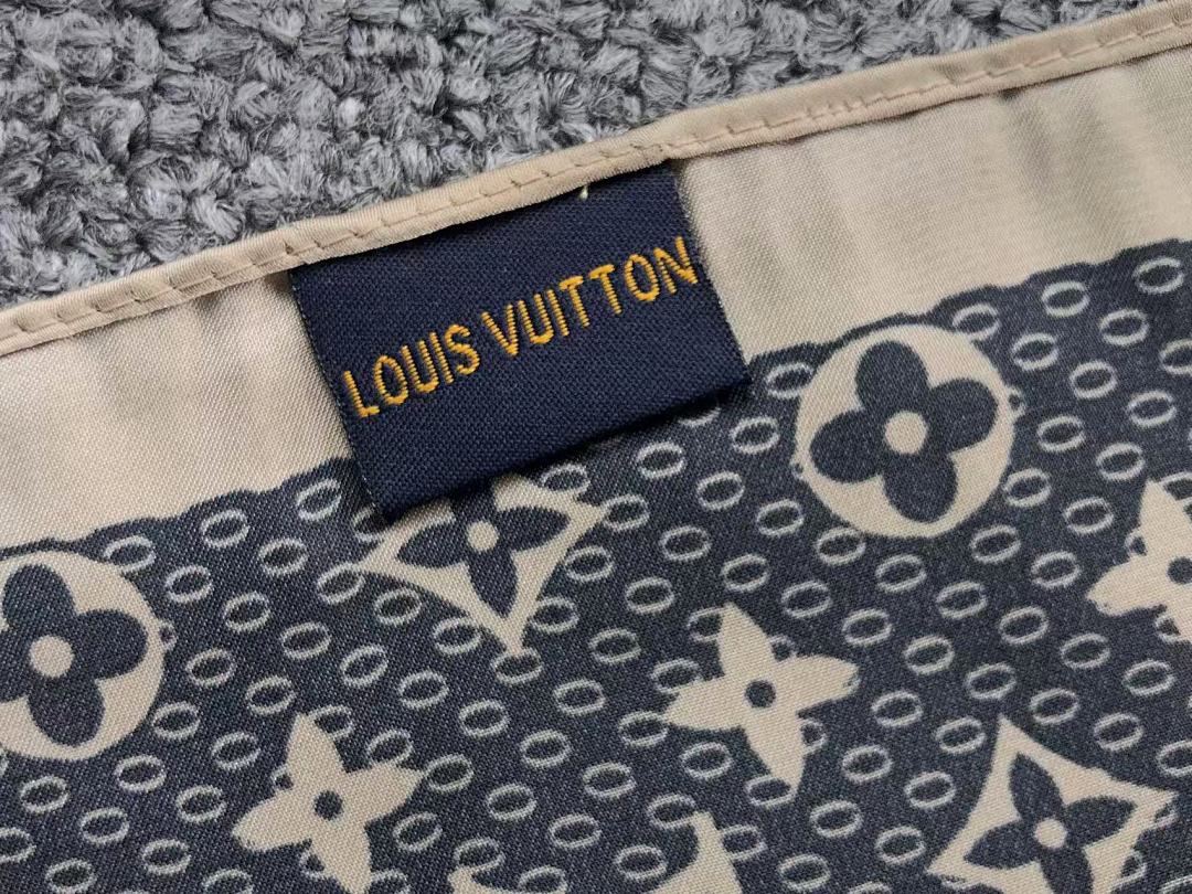 Louis Vuitton 68 L⭐ SCARF 2203168076 (Long 180CM* Wide 90CM*) - Image 11