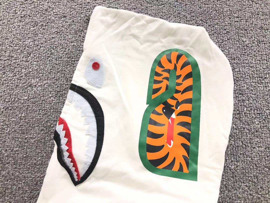 Bape 175 BAPE HOODIE 52070715158 (Im 170Cm 60Kg I Wear Size M In The Phot) - Image 16