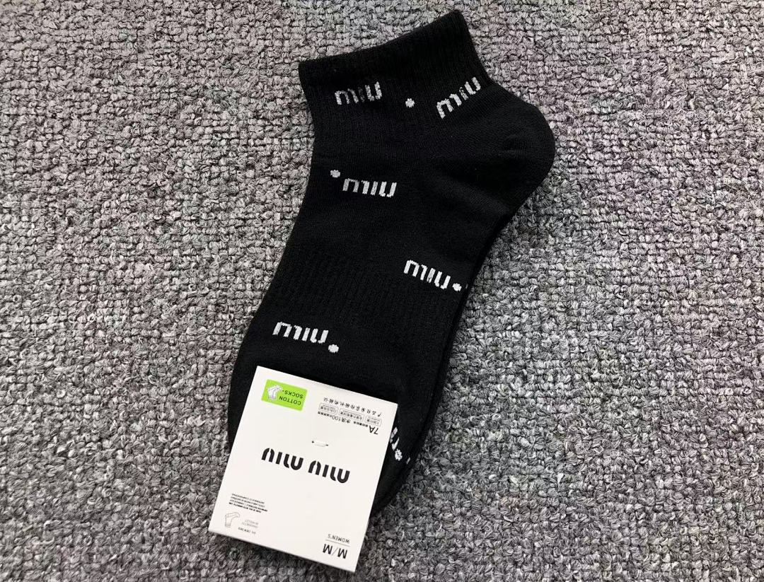 Miu Miu 75 M⭐U - Image 5